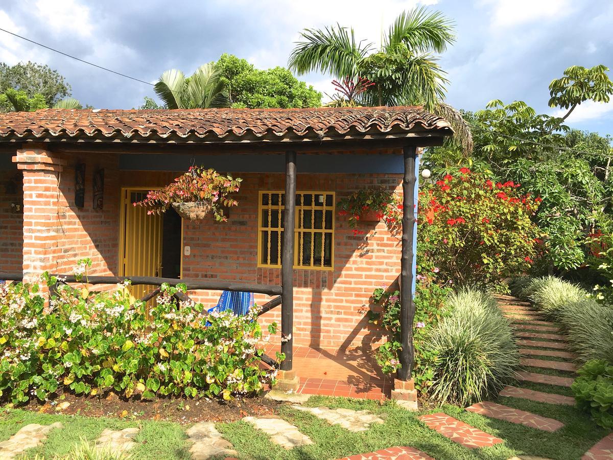Cabanas La Carolina - Mesa De Los Santos Los Santos  Exterior photo